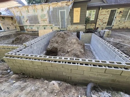 Lowe's Concrete & Landscaping