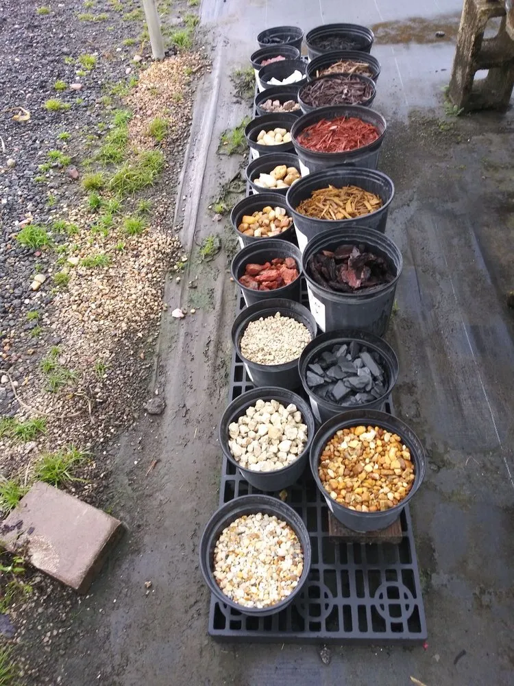 Custom residential landscaping experts serving North Lauderdale, FL - Lowe's Landscaping and Gardener