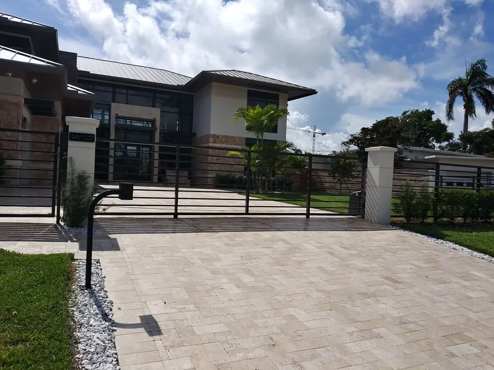 Top-rated lawn care service in North Lauderdale, FL - Lowe's Landscaping and Gardener