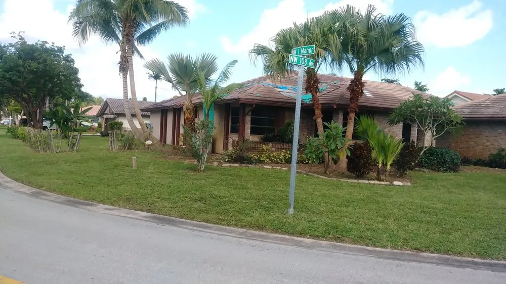 Reliable yard maintenance for homes across North Lauderdale, FL - Lowe's Landscaping and Gardener