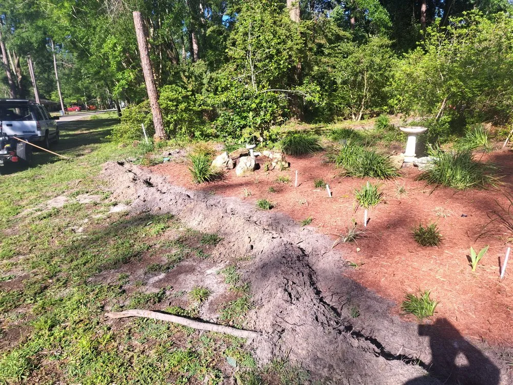 Reliable outdoor landscaping experts serving Live Oak, FL - Lowe's Landscaping