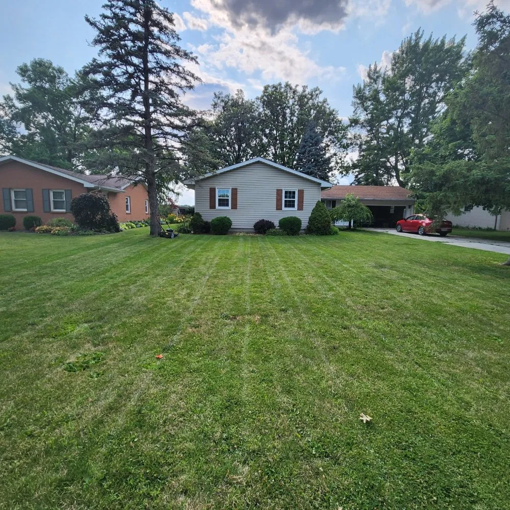 Local outdoor landscaping for outdoor upgrades in Findlay, OH by Lowe's Lawncare