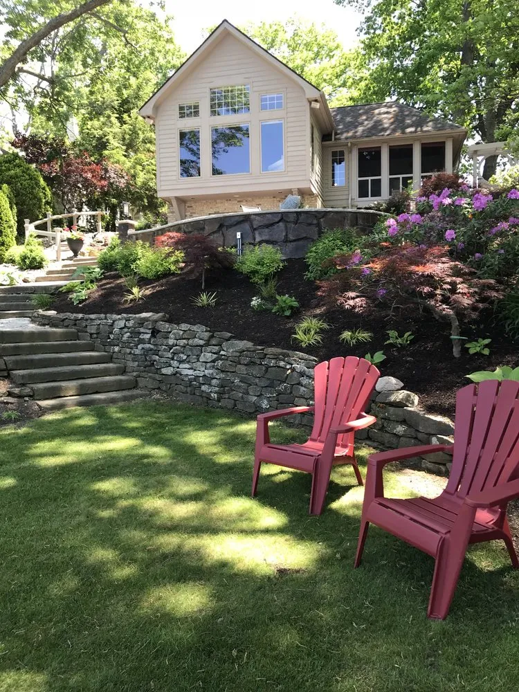 Custom landscape design in North Lawrence, OH - Lowry's Lawn and Landscape