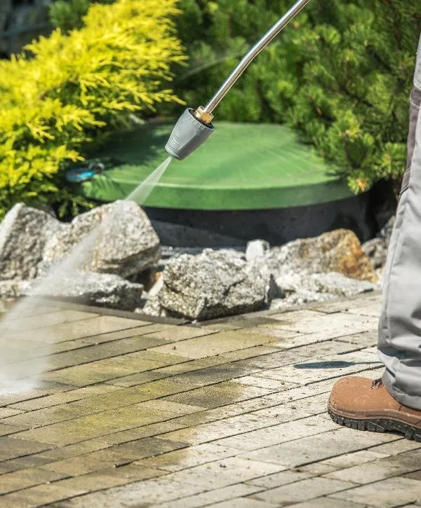 Trusted outdoor landscaping for homes in St. Cloud, FL by Lowrys Lawn Service