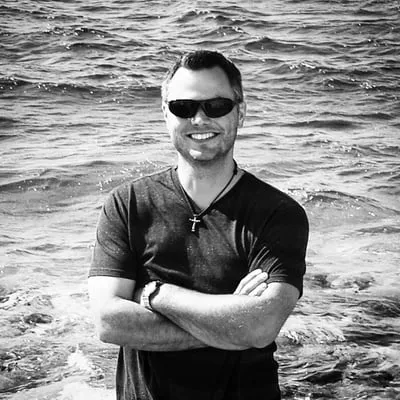 Loyal Lawn Care Logo