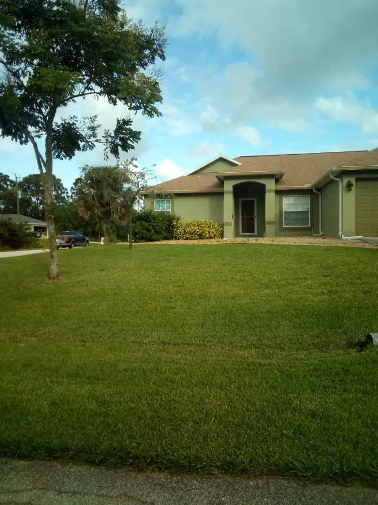 Top-rated outdoor landscaping in Palm Bay, FL - Loyalty Lawn Service And Home Care