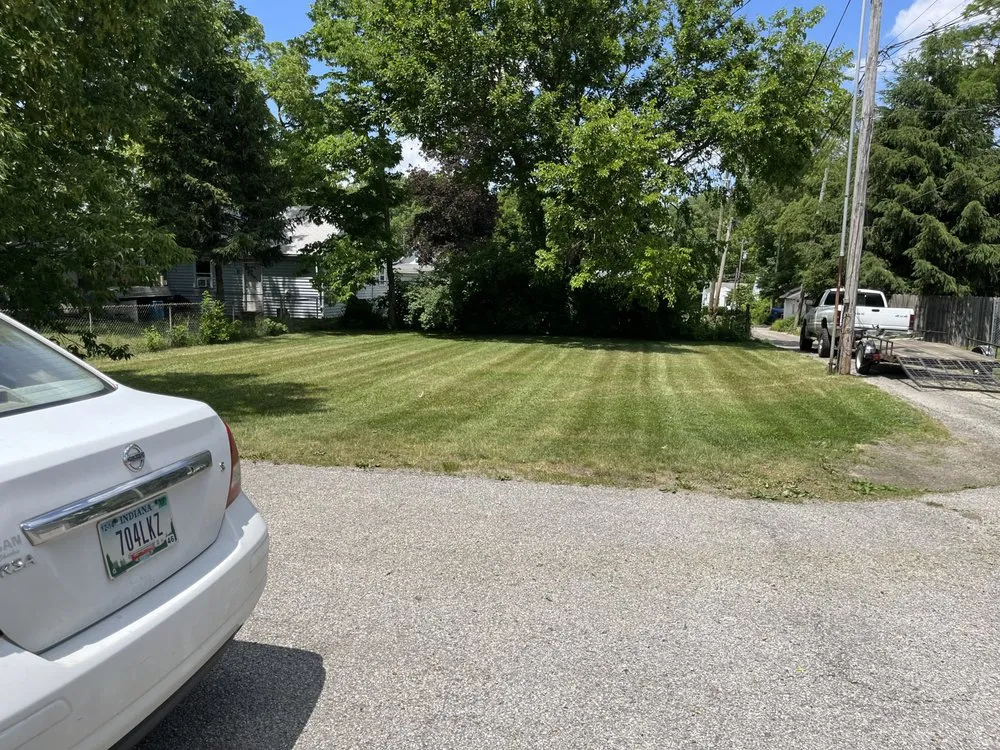 Local landscape installation in Colburn, IN by Loys Crisp Strips N Designs