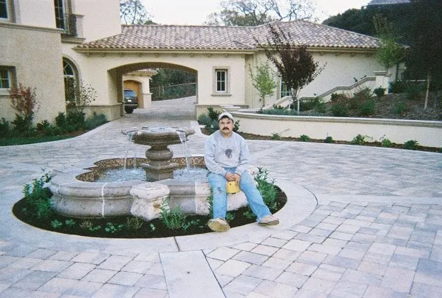 Custom lawn care service for residential properties in San Leandro, CA by Loza & Sons General Construction