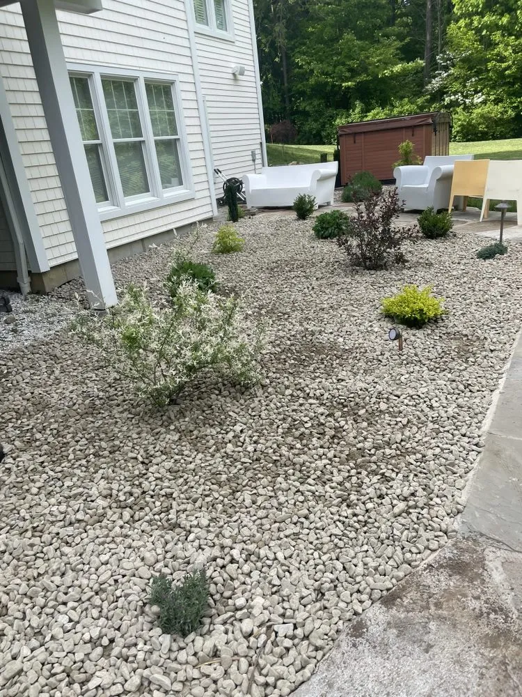 Affordable residential landscaping experts serving Danbury, CT - Lozada's Landscaping
