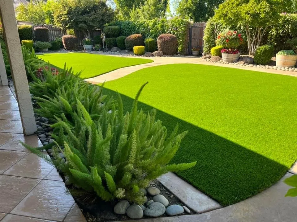 Reliable lawn mowing service in Lodi, CA - Lozano Landscaping & Turf