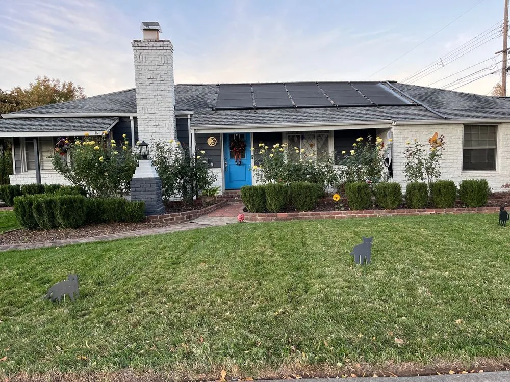 Custom landscape installation for year-round maintenance in Sacramento, CA by Lozano Landscaping