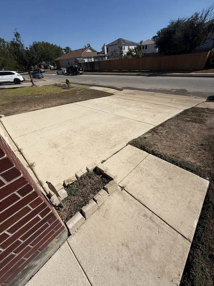 Custom landscaping services experts serving San Antonio, TX - Lozano Landscaping