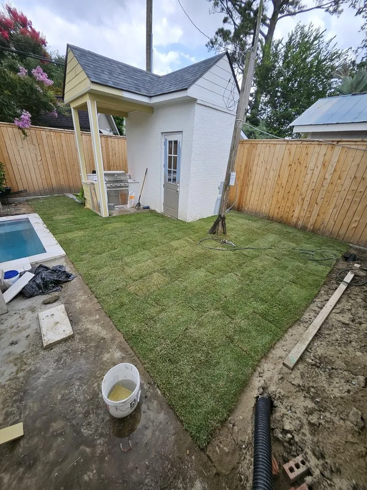 Affordable yard cleanup service experts serving Kenner, LA - Lozano Lawn and Landscaping