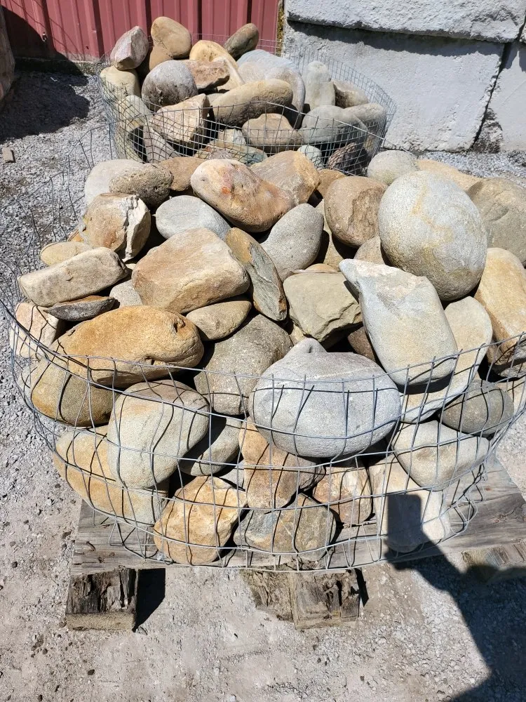 Reliable yard maintenance experts serving Kenner, LA - Lozano Lawn and Landscaping