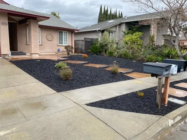 Reliable garden landscaping experts serving Hayward, CA - Lozano's Landscape