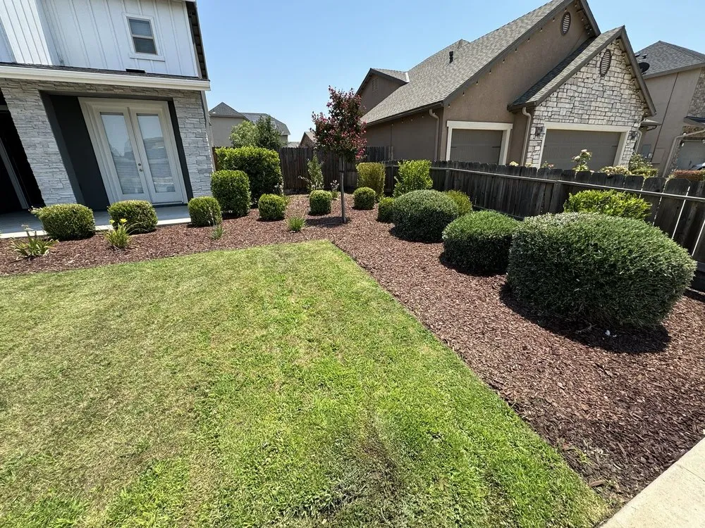 Local garden landscaping in Fresno, CA - Lozano's Lawn Service