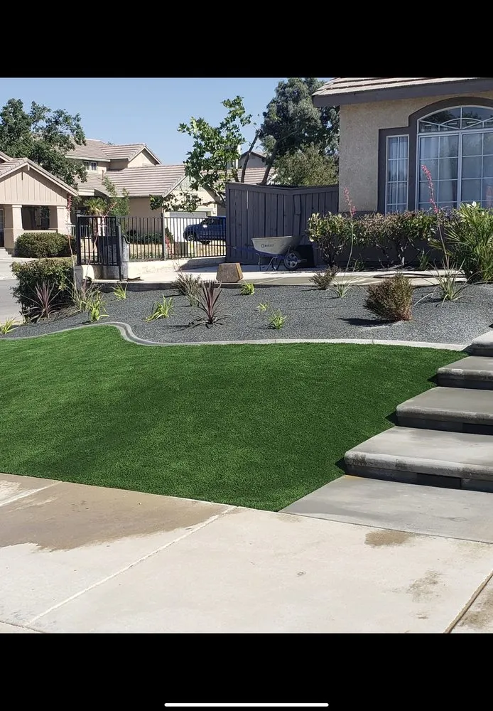Expert garden landscaping in Victorville, CA by Loza's Landscape