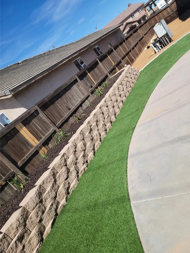 Top-rated garden landscaping for homes in Victorville, CA by Loza's Landscape