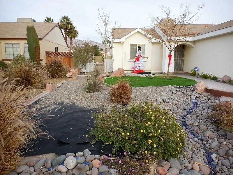 Custom landscaping services experts serving Las Vegas, NV - Lozoya Services