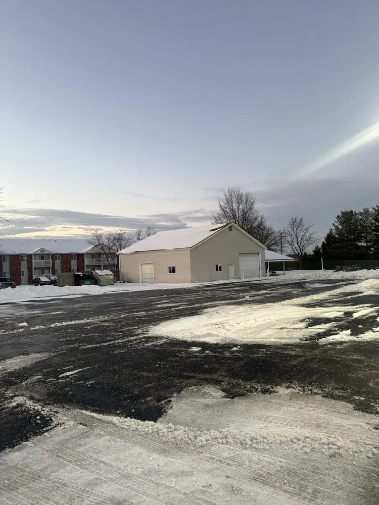 Affordable lawn mowing service near you in Wentzville, MO by L&P Lawn Service