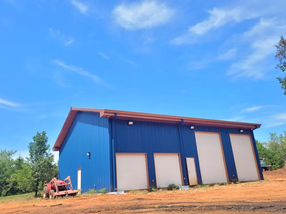 Affordable yard cleanup service experts serving Oklahoma City, OK - López landscape