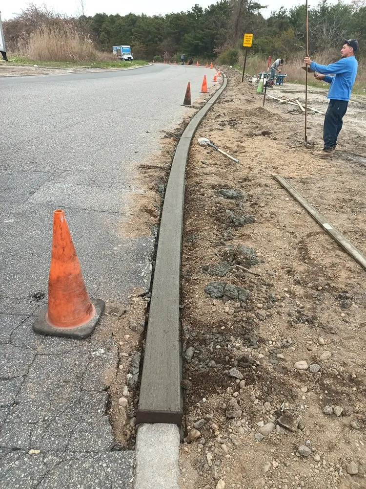 Top-rated yard cleanup service in Brentwood, NY - López Landscaping Desing and Tree Service