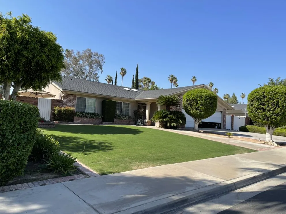 Trusted lawn care service experts serving Riverside, CA - López Lawn and Tree Service