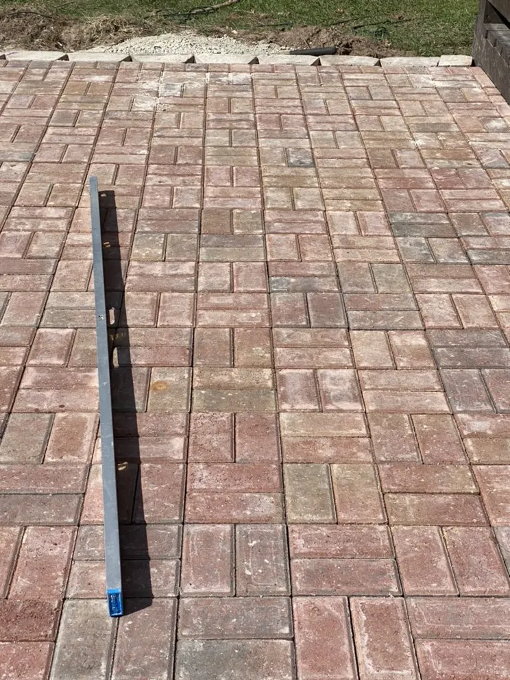 Local residential landscaping for year-round maintenance in Conroe, TX by López unlimited