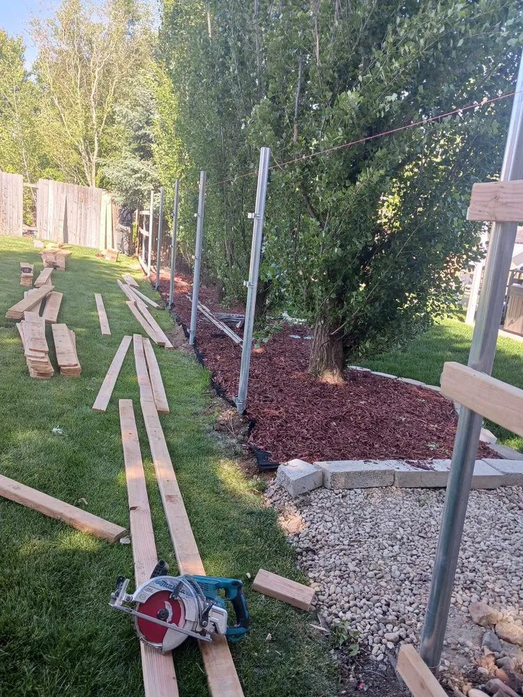 Custom garden landscaping experts serving Caldwell, ID - López villa landscaping and fence