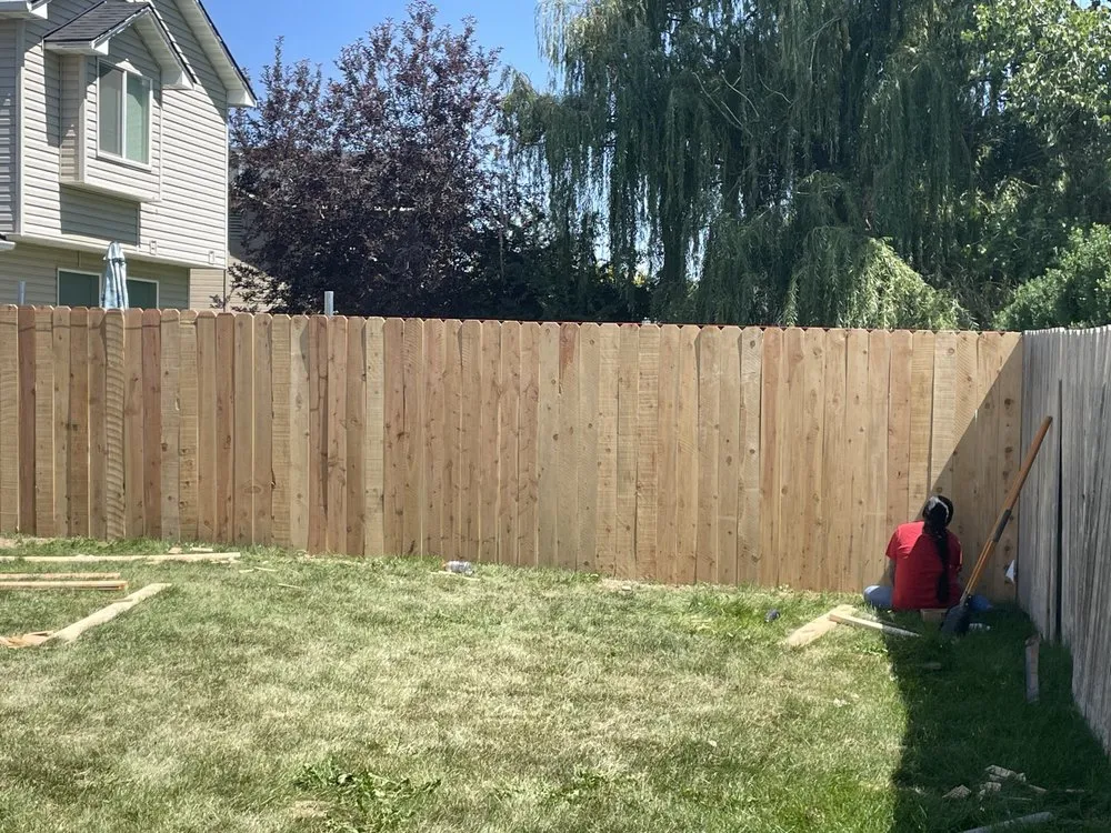 Affordable lawn mowing service in Caldwell, ID - López villa landscaping and fence