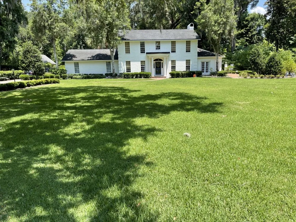 Trusted yard maintenance for beautiful yards across Jacksonville, FL - LPM Enterprises of Jacksonville