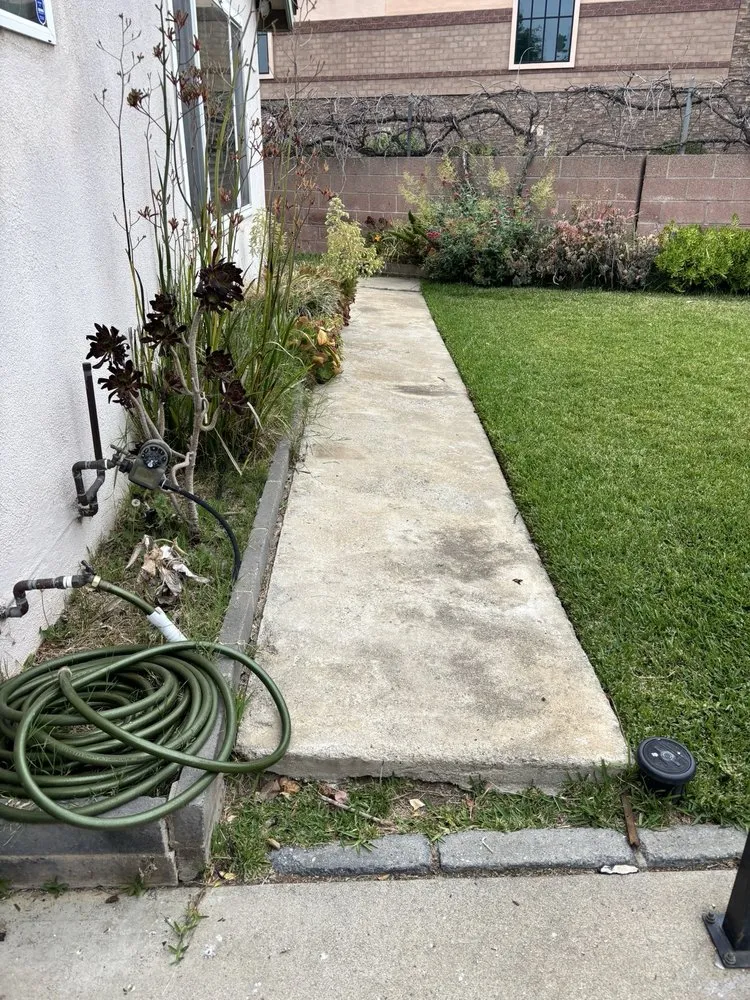 Local landscape design in Santa Ana, CA by LPZ Construction