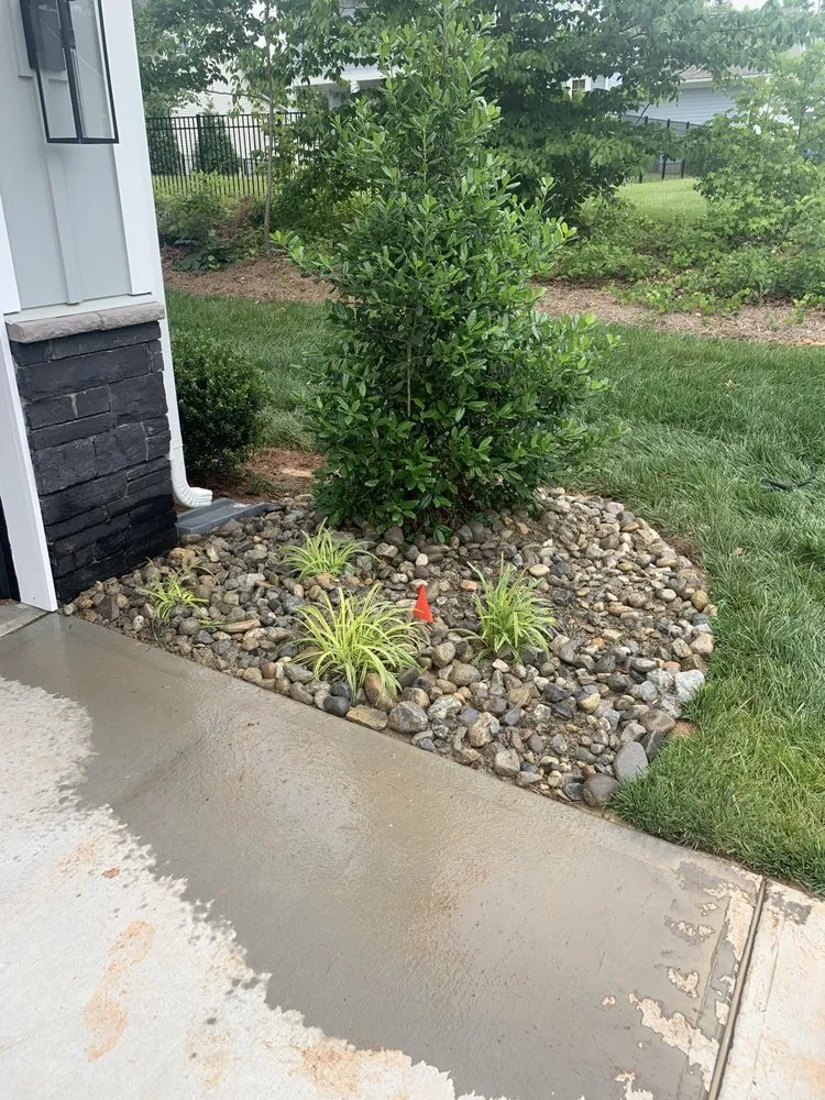 Trusted garden landscaping experts serving Fort Mill, SC - L&R Lawn Care & Landscaping