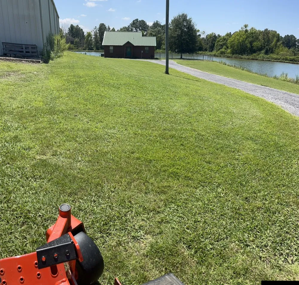 Reliable landscaping services near you across Guntersville, AL - LRA Lawn Care