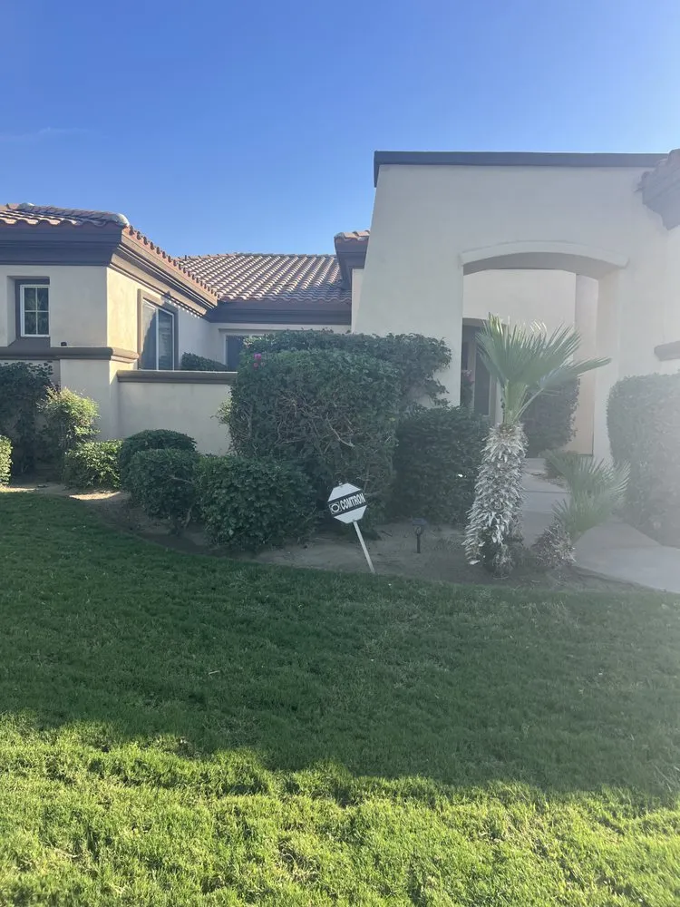 Custom lawn mowing service in Cathedral City, CA - L&R’s Landscaping