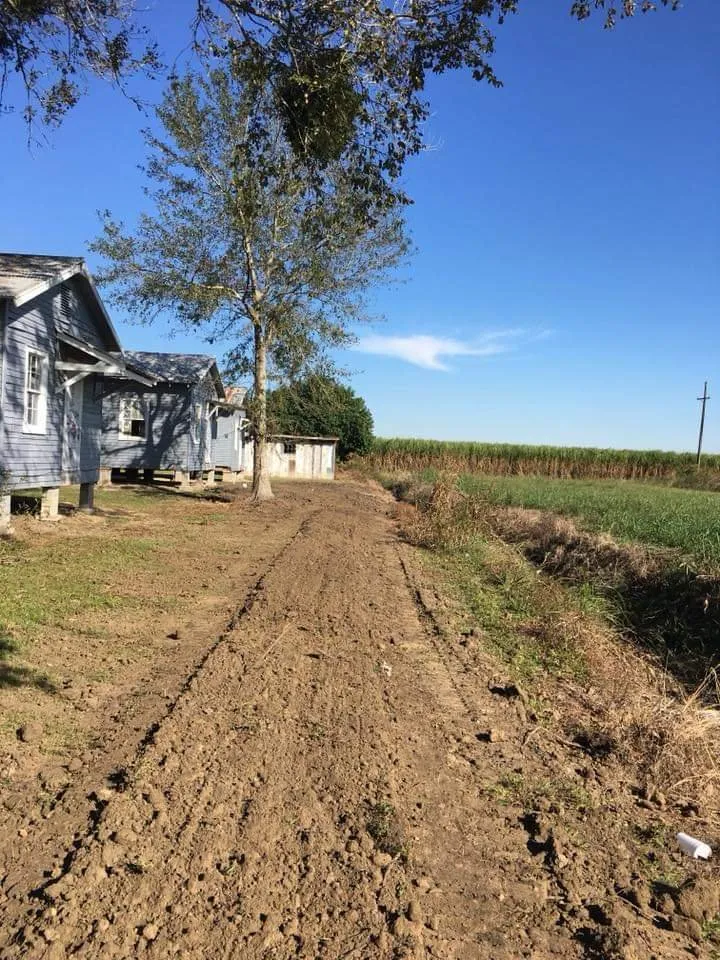 Custom yard cleanup service with custom design in Pierre Part, LA by LRS