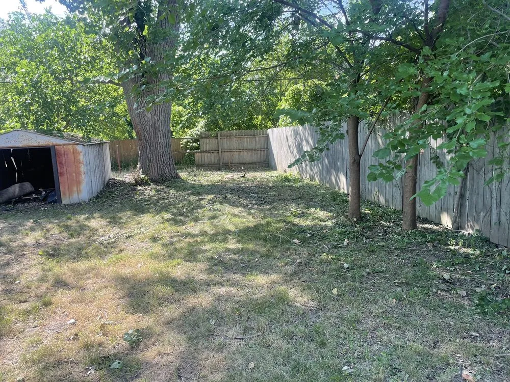 Expert yard maintenance experts serving Wyandotte, MI - L&S Complete Lawn Care