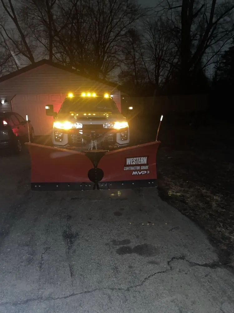 Trusted lawn care service experts serving Wyandotte, MI - L&S Complete Lawn Care