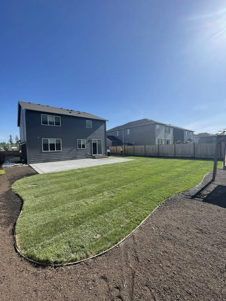 Custom yard cleanup service for homes in Marysville, WA by L&S Landscape