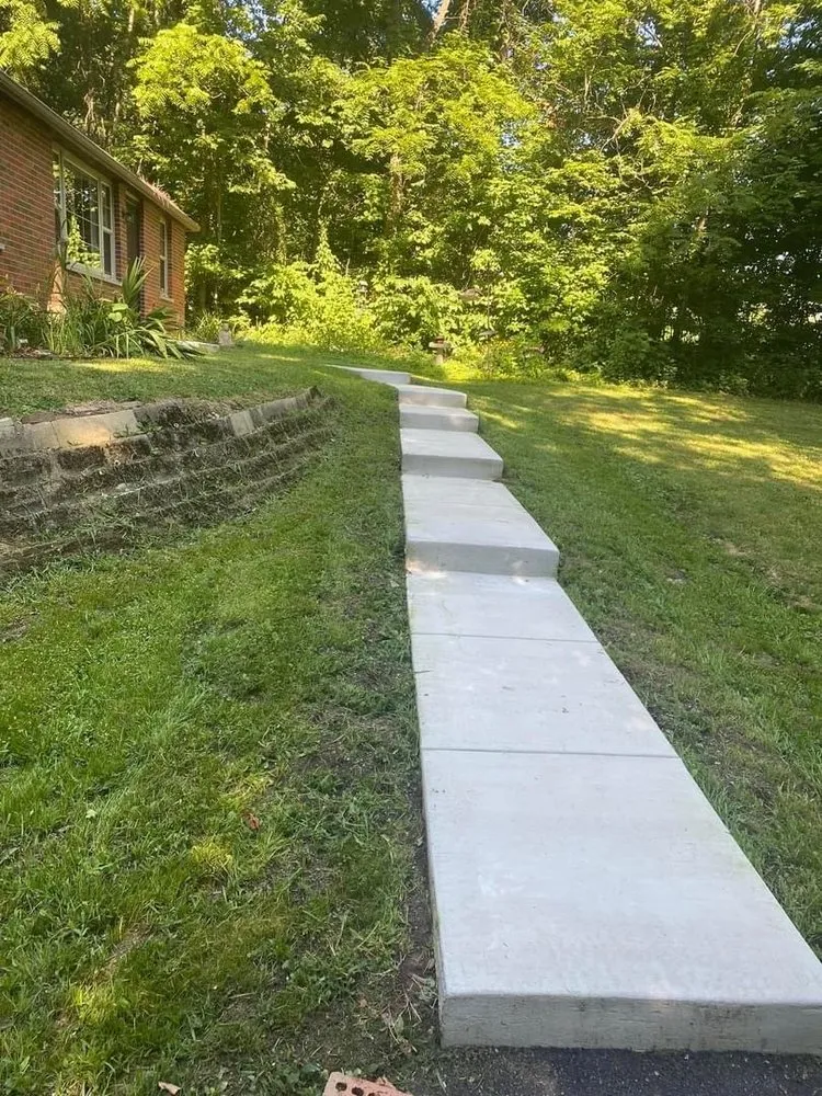 Trusted lawn mowing service experts serving Washington Court House, OH - L&S Lawn Care And Clean Up Service