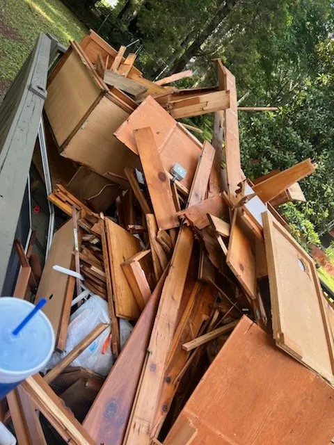 Top-rated lawn mowing service in Charlotte, NC - LSE - Lawn Services Etc