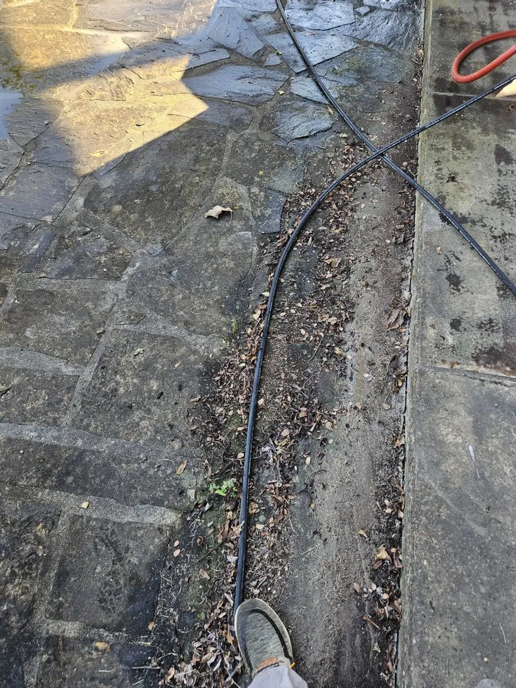 Affordable lawn care service in Ingram, TX - L.T landscaping & pressure washing