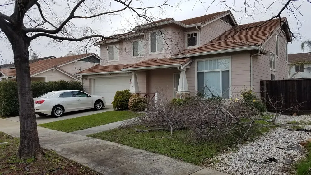 Top-rated lawn mowing service for outdoor upgrades across Stockton, CA - Lu Brothers Landscaping Construction