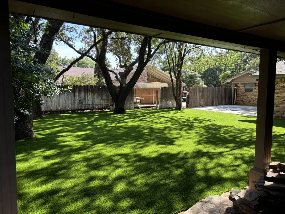 Local yard maintenance for beautiful yards across Lubbock, TX - Lua's Turf