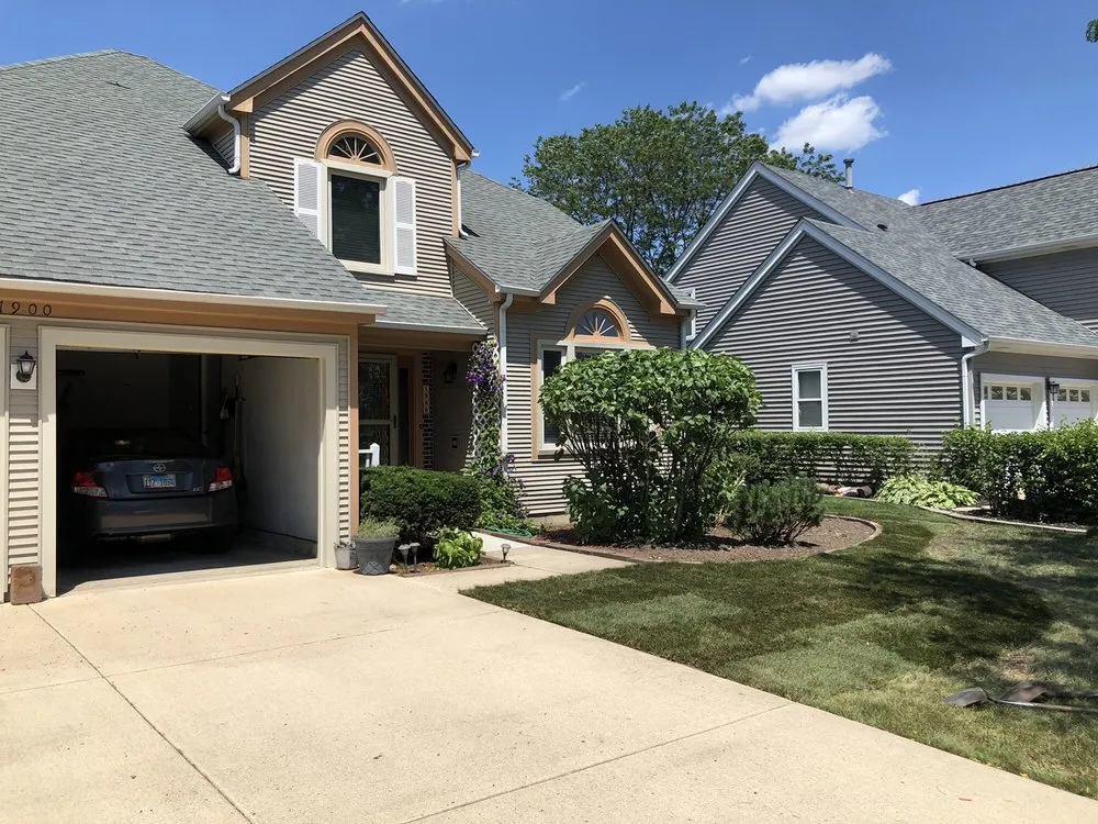 Custom lawn care service for homes in Arlington Heights, IL by Lucas Landscape Design