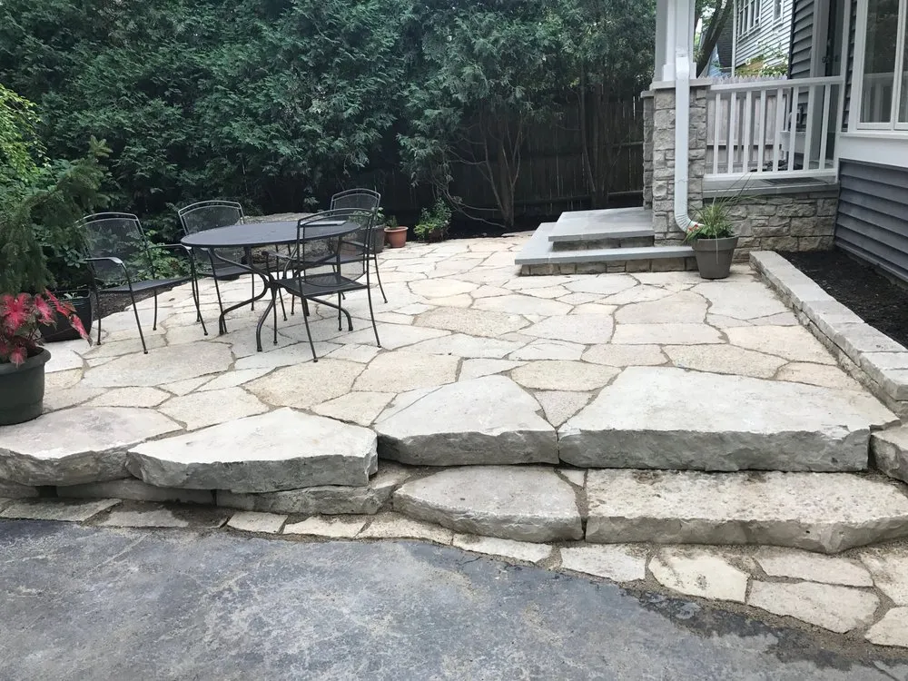 Top-rated landscape design in Arlington Heights, IL by Lucas Landscape Design
