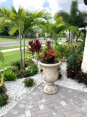 Local lawn mowing service in West Palm Beach, FL - Lucas landscaping solutions