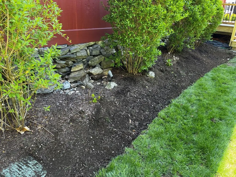 Top-rated yard maintenance in Putnam, CT - Lucas Lawn Care