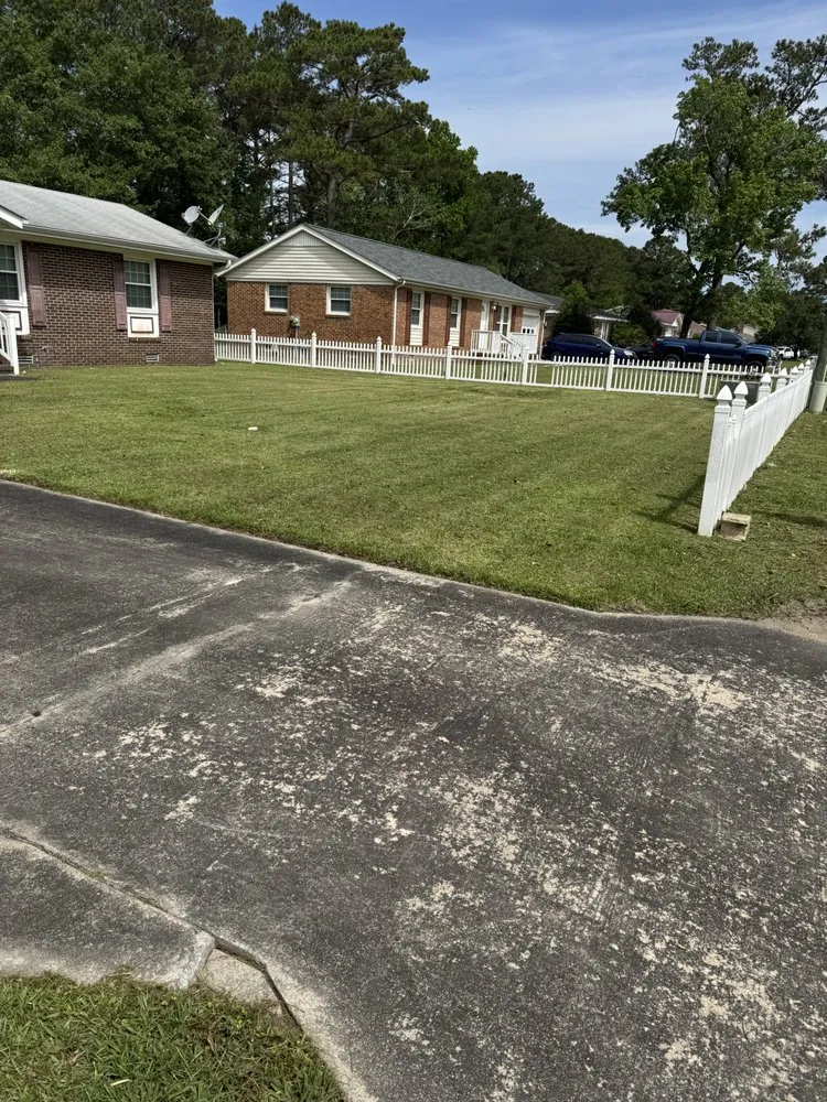 Top-rated landscape installation with custom design across Richlands, NC - Lucas Lawn Care