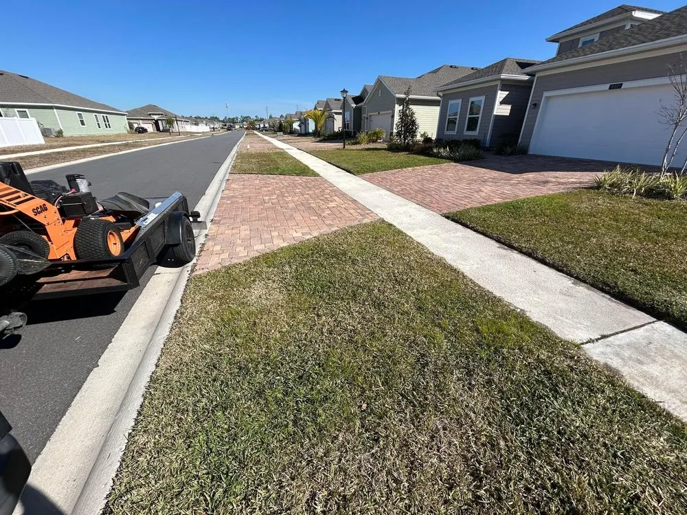 Expert lawn care service experts serving St. Augustine, FL - Lucas Lawn